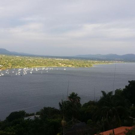 Letamong Bed & Breakfast Hartbeespoort Bagian luar foto