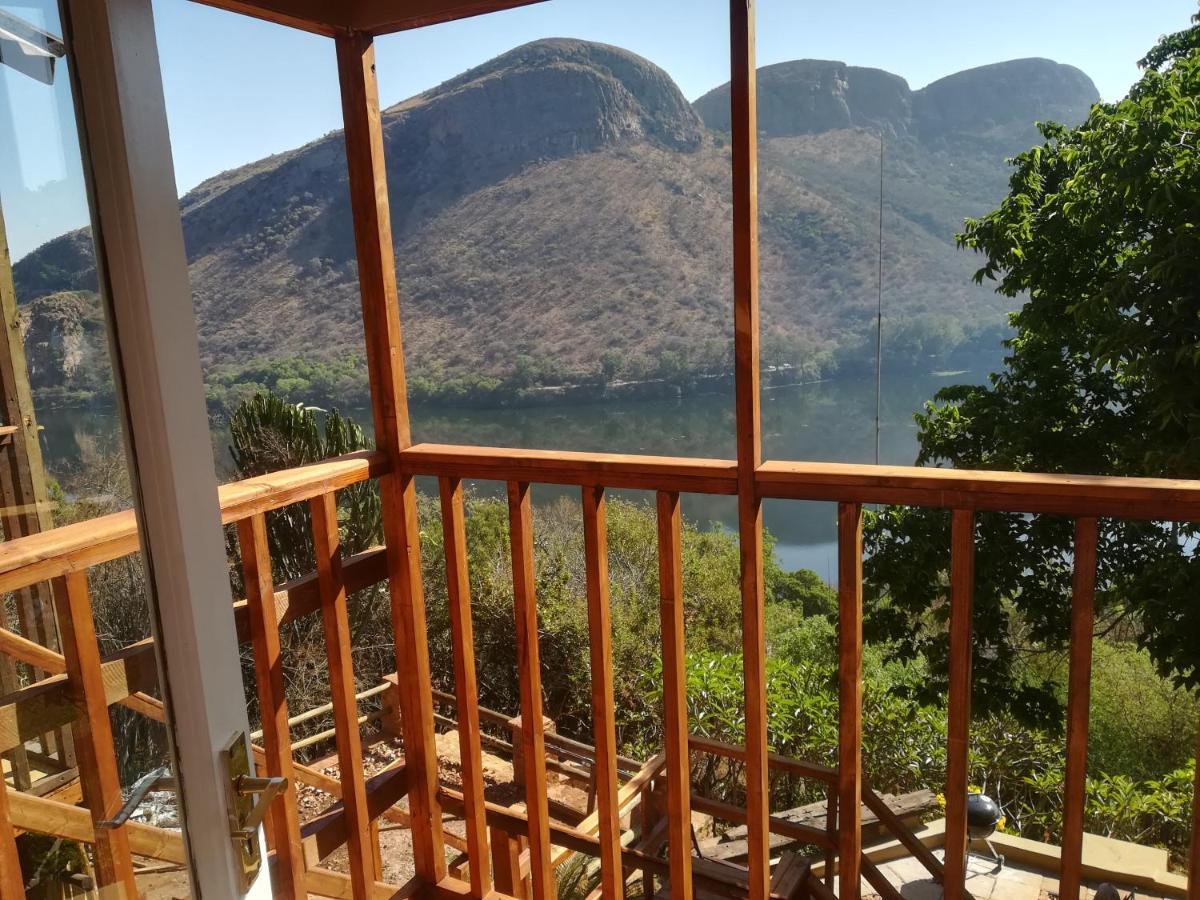 Letamong Bed & Breakfast Hartbeespoort Bagian luar foto